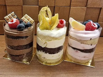 Karmelek. Piekarnia, cukiernia, ciastkarnia